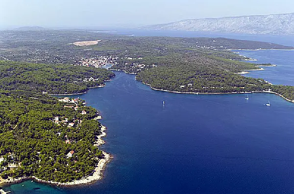 Yachtcharter Mitteldalmatien und Kroatische Inseln © aci-marinas.com